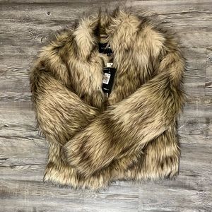 Fashionnova Faux Fur Fall Stylish Jacket NWT SIZE M